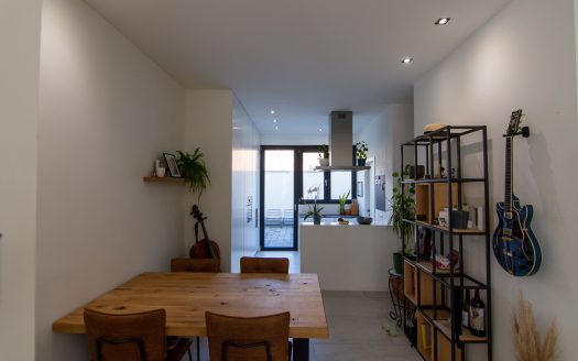 Volledig prachtig vernieuwde woning op toplocatie